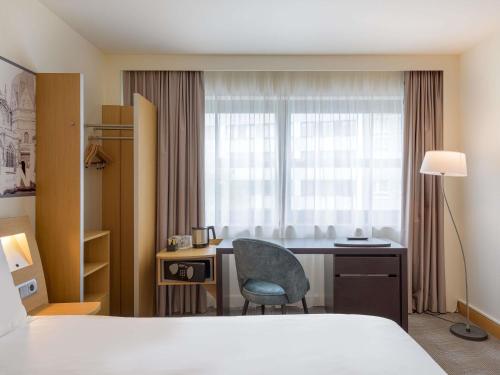 Habitación Estándar con 1 cama individual del hotel Novotel Aachen City. Foto 3