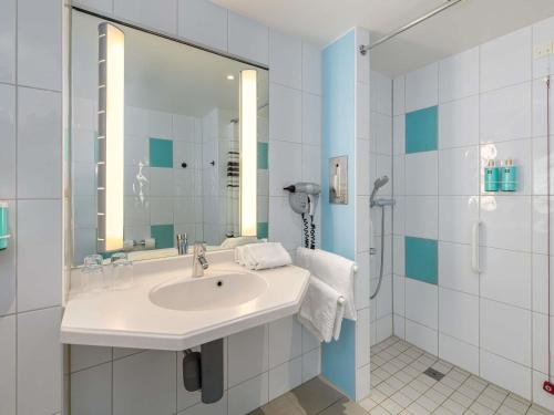 Habitación Estándar con 1 cama individual del hotel Novotel Aachen City. Foto 8
