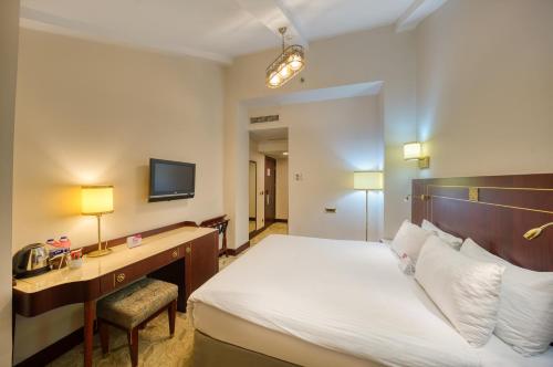 Suite 1 Cama king 1 habitación Vista ciudad del hotel Crowne Plaza Istanbul - Old City, An Ihg