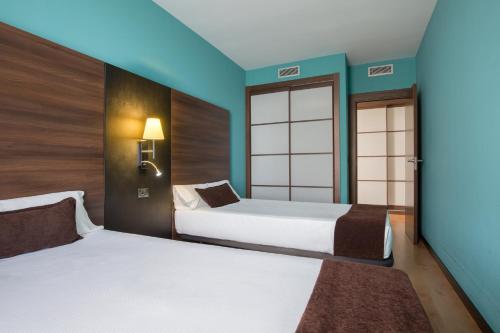 Suite Familiar del hotel Eurostars Rey Fernando. Foto 5