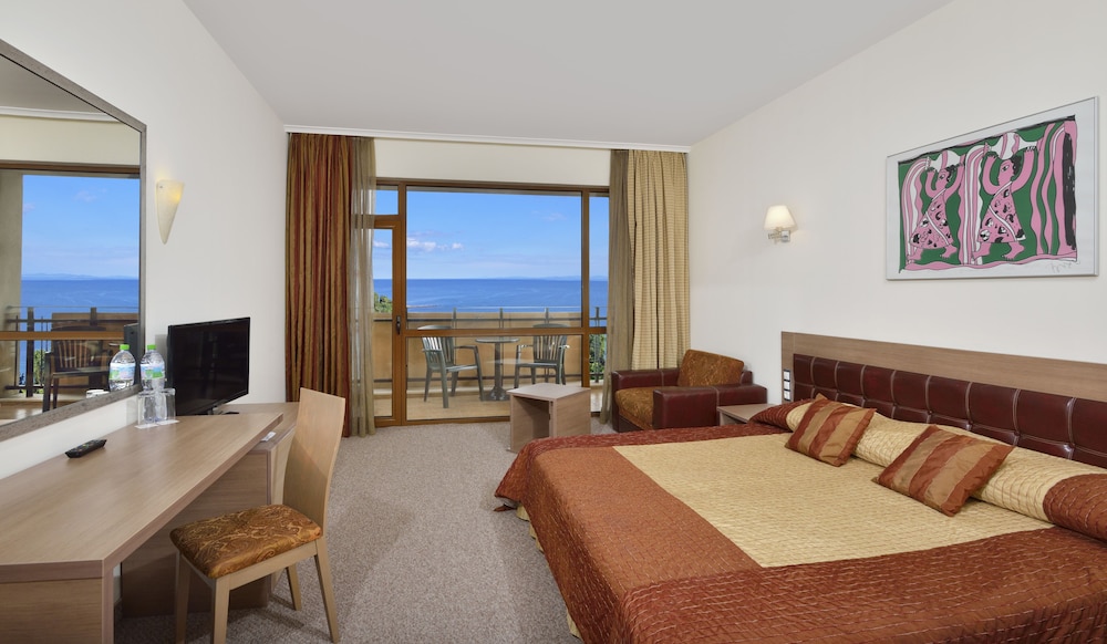Habitación SOL Vistas al Mar del hotel Sol Nessebar Palace - All Inclusive. Foto 2