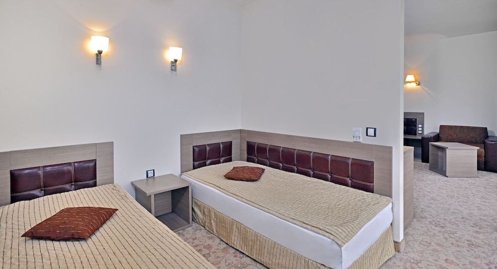 Habitación SOL Vistas al Parque del hotel Sol Nessebar Palace - All Inclusive. Foto 1