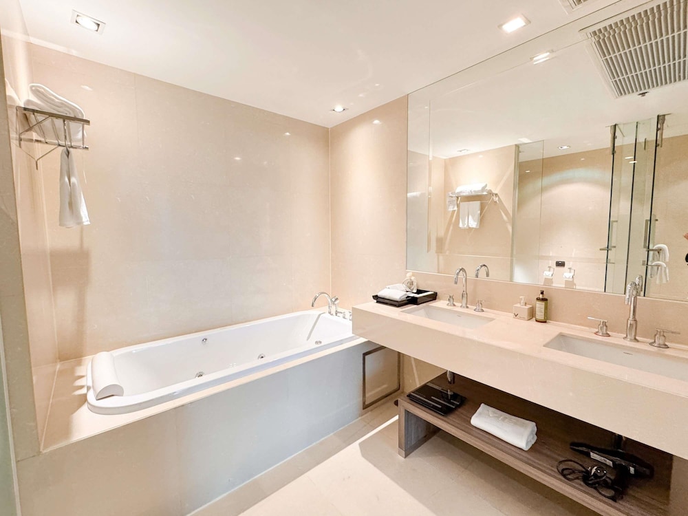 Gran Suite Dúplex de 2 Dormitorios del hotel Vie Bangkok - Mgallery. Foto 7