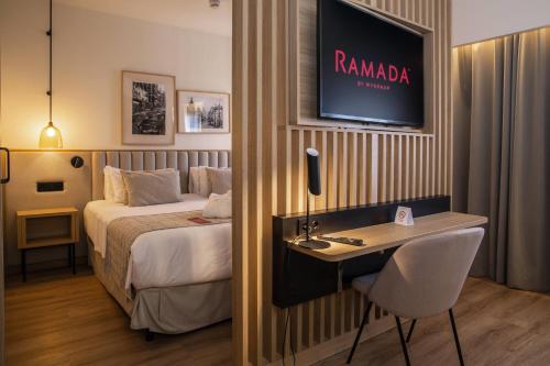 Habitación Doble Superior - No fumadores del hotel Ramada By Wyndham Madrid Getafe. Foto 2