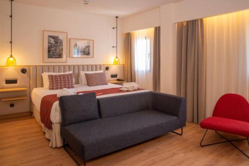 Habitación Doble Superior - No fumadores del hotel Ramada By Wyndham Madrid Getafe. Foto 5