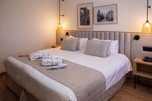 Habitación Doble Superior - No fumadores del hotel Ramada By Wyndham Madrid Getafe. Foto 7
