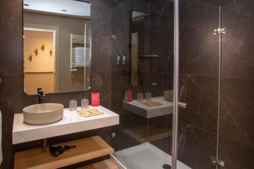 Habitación Doble Superior - No fumadores del hotel Ramada By Wyndham Madrid Getafe. Foto 8