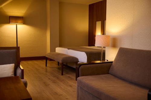 Habitación Triple del hotel Gran Balneario De Puente Viesgo. Foto 3