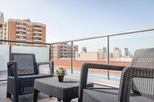 Habitación Doble con terraza del hotel Ikonik Lex. Foto 1