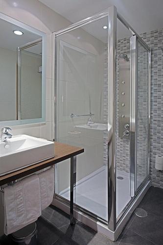 Oferta especial - Habitación Doble - 2 camas del hotel Carlos III. Foto 3