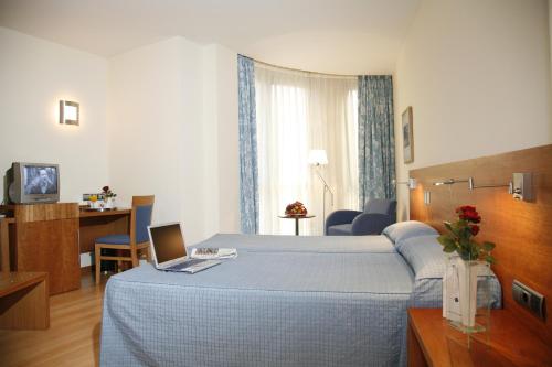 Habitación Triple del hotel Mieres Del Camino