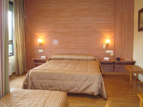 Habitación Familiar del hotel Castilla. Foto 5