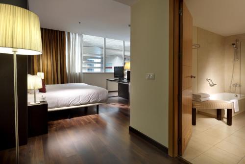 Habitación Familiar del hotel Eurostars Zaragoza. Foto 2