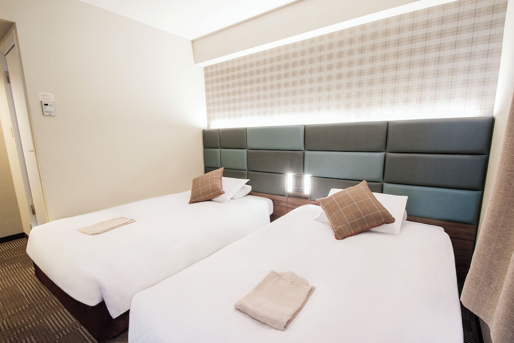 Habitación con 2 camas individuales, no fumadores del hotel Hearton Shinsaibashi. Foto 1