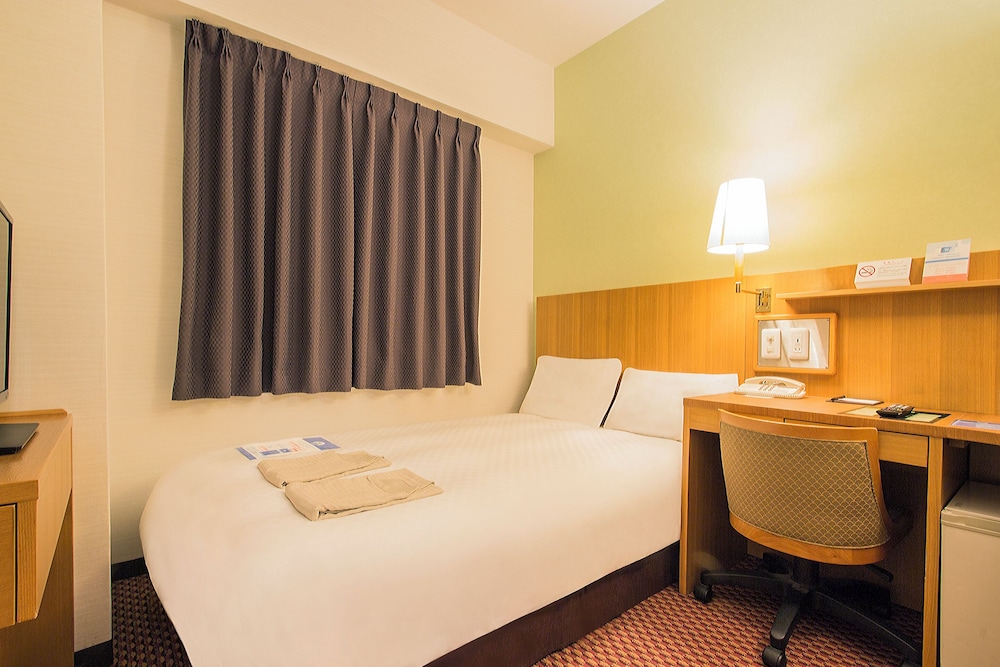 Habitación económica doble, no fumadores del hotel Hearton Shinsaibashi. Foto 1