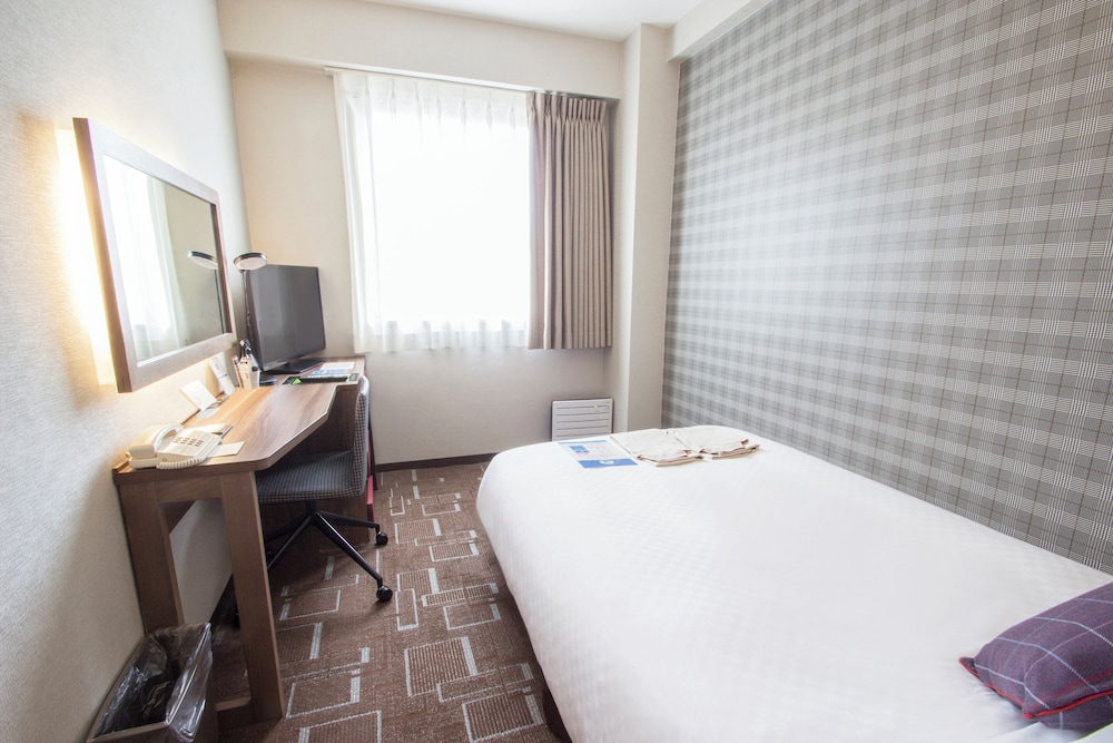 Habitación económica doble, no fumadores del hotel Hearton Shinsaibashi. Foto 3