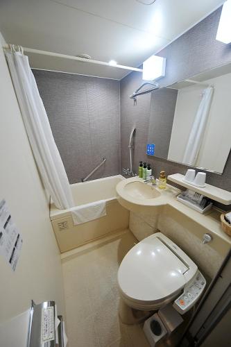Habitación Doble - No fumadores del hotel Sotetsu Grand Fresa Osaka - Namba. Foto 4