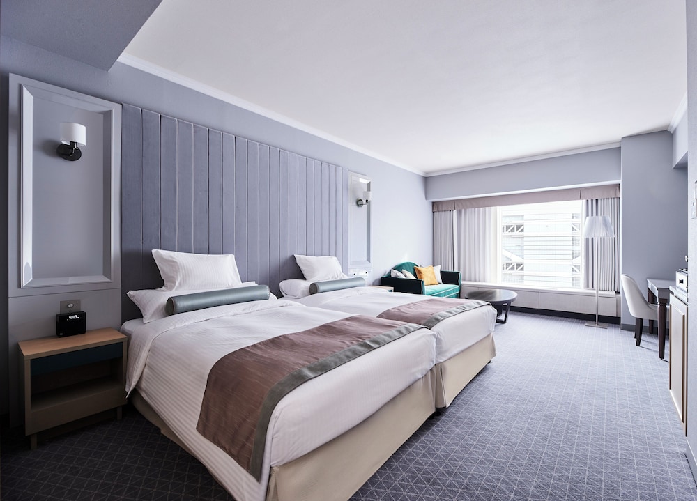 Habitación Grand, 2 camas individuales, Acceso al salón del club del hotel Rihga Royal Osaka. Foto 1