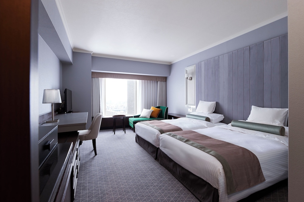 Habitación Club del hotel Rihga Royal Osaka. Foto 3