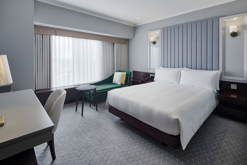 Habitación Club del hotel Rihga Royal Osaka. Foto 4