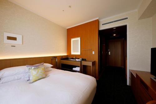Habitación Doble de lujo - No fumadores del hotel Nikko Kanazawa. Foto 2