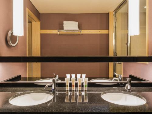 Suite Waraku con 2 camas individuales del hotel Swissotel Nankai Osaka. Foto 2