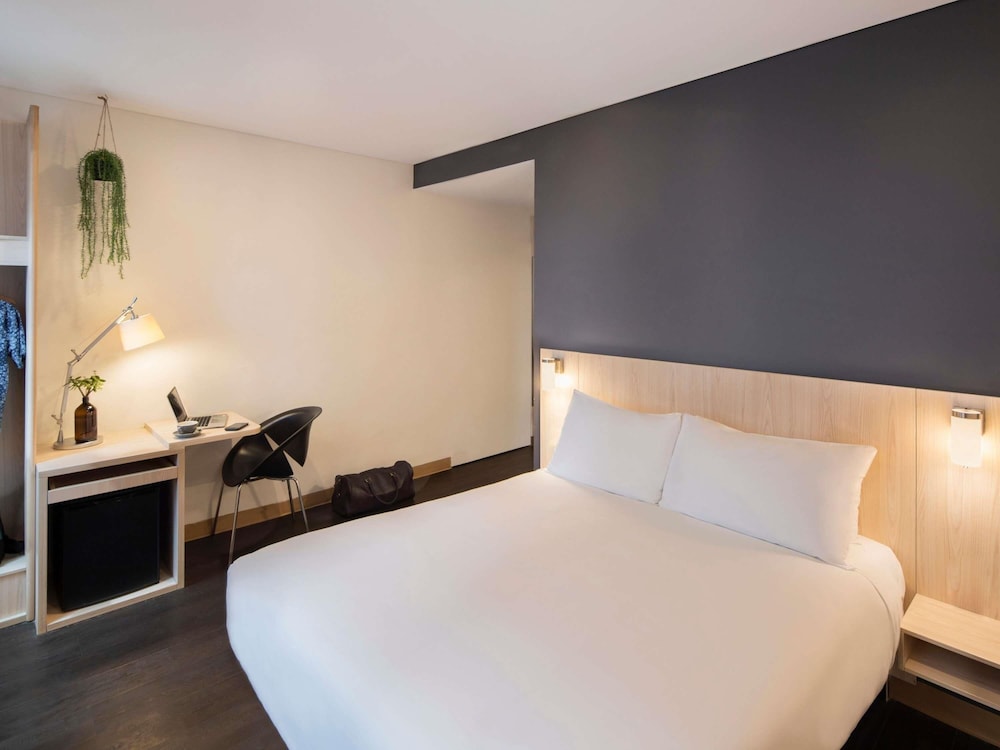 Habitación estándar, 1 cama de matrimonio, accesible para personas con discapacidad del hotel Ibis Sydney Barangaroo. Foto 3