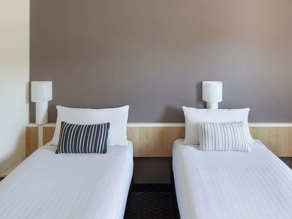 Habitación estándar, 2 camas individuales del hotel Ibis Sydney Thornleigh. Foto 1