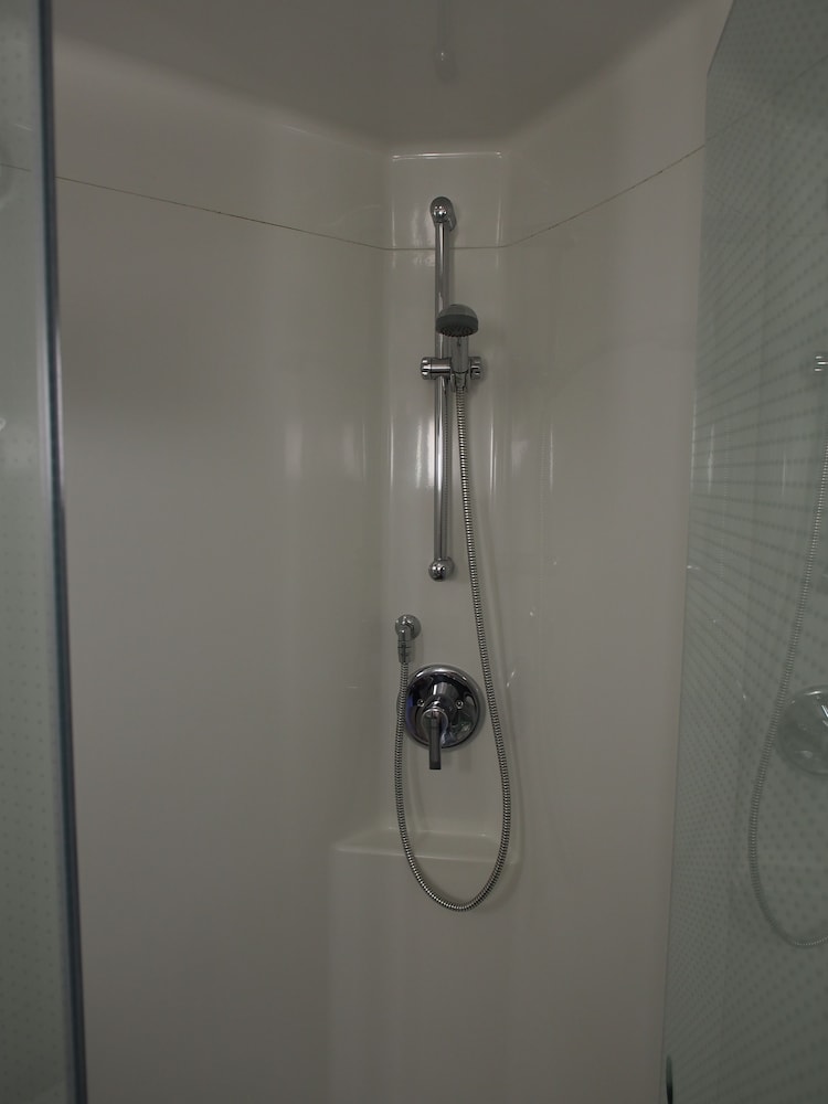 Habitación estándar, 1 cama de matrimonio del hotel Ibis Sydney Thornleigh. Foto 14