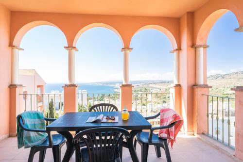 Apartamento de 1 dormitorio con vistas al mar del hotel Pierre and Vacances Resort Terrazas Costa Del Sol. Foto 1