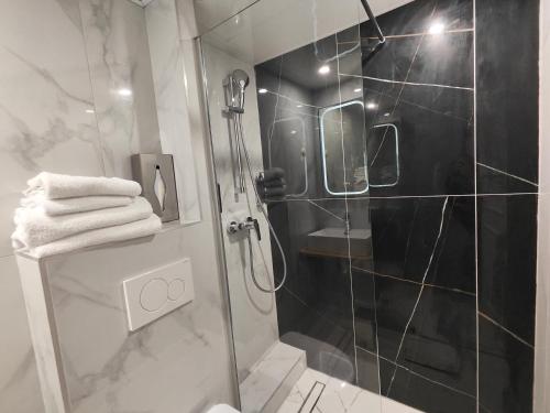Habitación cuádruple del hotel Atelier Montparnasse. Foto 3