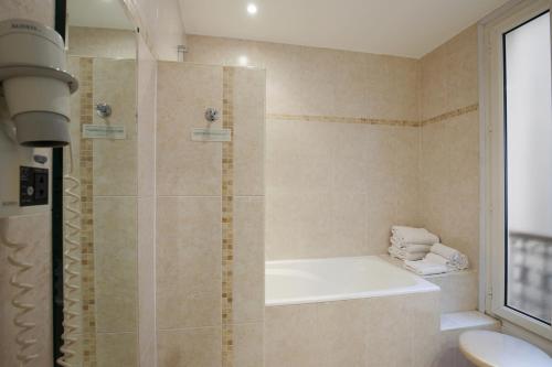 Habitación Doble Superior del hotel Grand Des Gobelins. Foto 1
