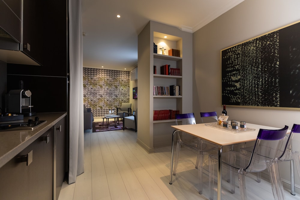 Suite, 1 habitación (Le Charmeur) del hotel Residence and Spa Le Prince Regent. Foto 5