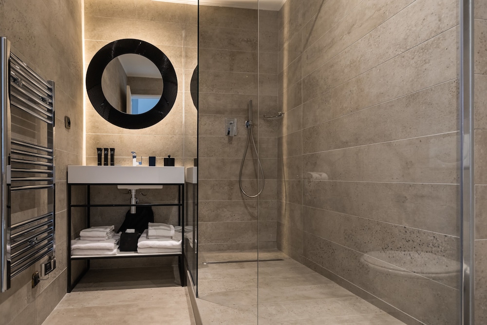 Suite, 2 habitaciones (L'Elegant) del hotel Residence and Spa Le Prince Regent. Foto 11