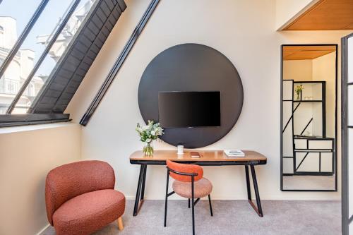 Habitación Executive Deluxe con tragaluz del hotel Maison Honnel. Foto 5