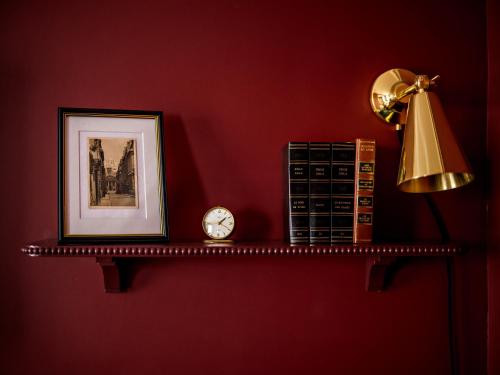 Habitación Superior reformada con balcón del hotel Duquesne Eiffel. Foto 10