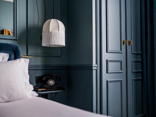 Habitación Doble Superior reformada del hotel Duquesne Eiffel. Foto 1