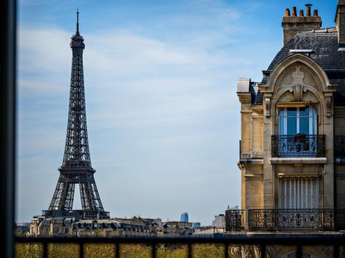 La Chambre 55 - vue Tour Eiffel - accès au spa offert del hotel Duquesne Eiffel. Foto 10