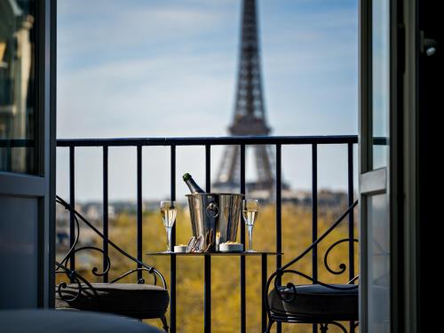 La Chambre 55 - vue Tour Eiffel - accès au spa offert del hotel Duquesne Eiffel. Foto 11
