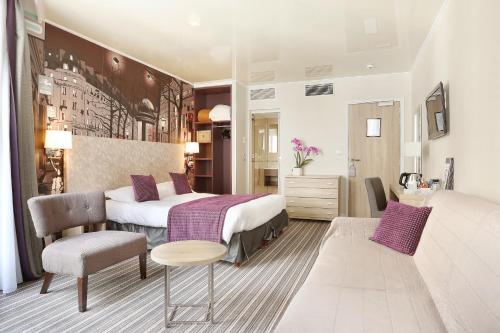 Habitación Triple Superior Etoile del hotel Harvey. Foto 4