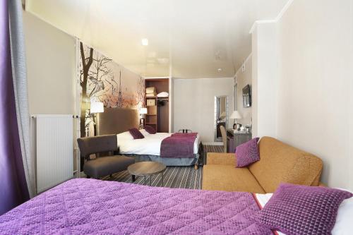 Habitación Triple Superior Etoile del hotel Harvey. Foto 5