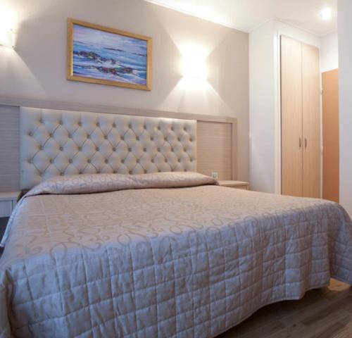 Habitación Triple del hotel Lebron. Foto 6