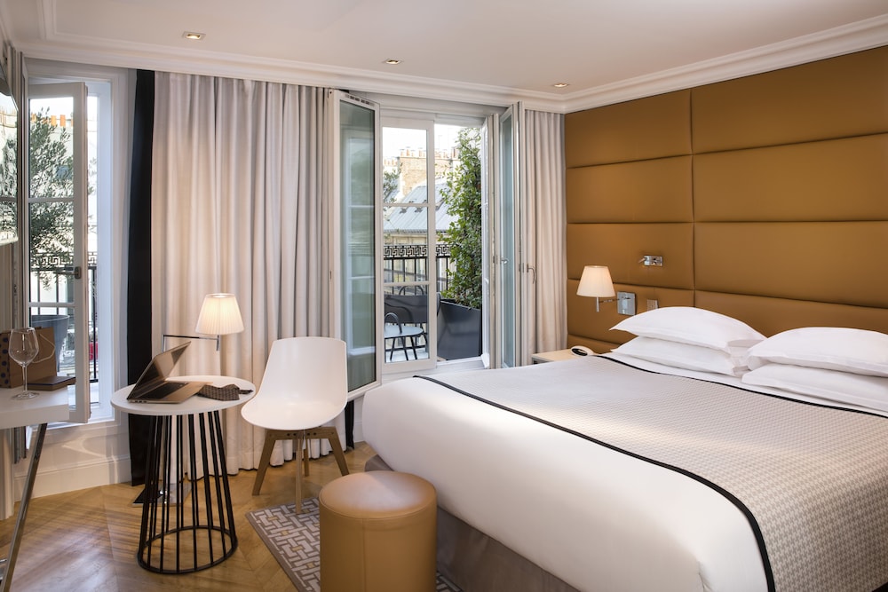 Habitación Ejecutiva del hotel R De Paris. Foto 1