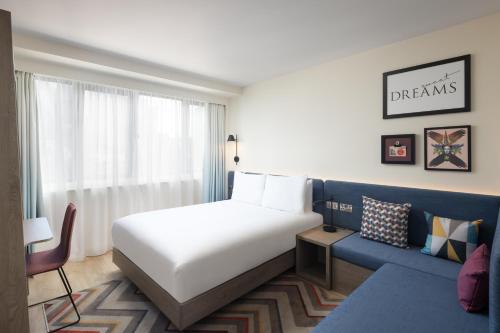 Habitación Queen con sofá cama del hotel Hampton By Hilton London City