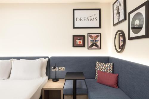 Habitación Queen accesible del hotel Hampton By Hilton London City. Foto 1