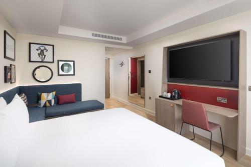 Habitación King del hotel Hampton By Hilton London City. Foto 2