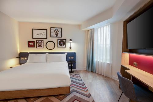 Habitación King del hotel Hampton By Hilton London City. Foto 6