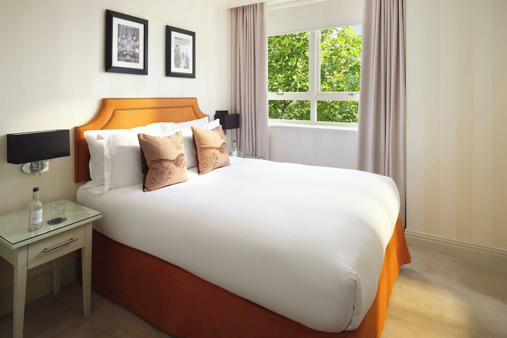 Habitación clásica, 1 cama de matrimonio grande del hotel Xenia, Autograph Collection