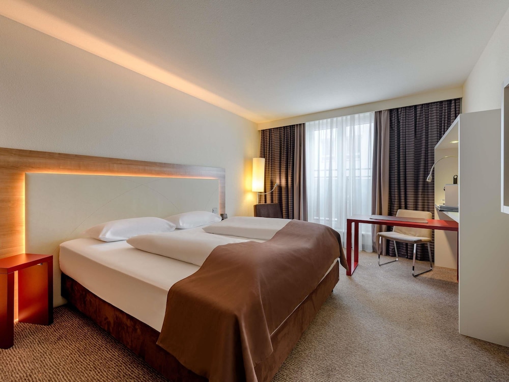 Habitación estándar con 2 camas individuales del hotel Mercure Stuttgart Airport Messe. Foto 3
