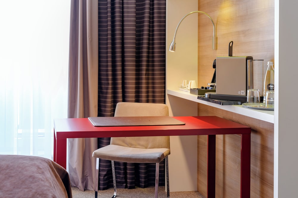 Habitación Superior con Dos Camas Individuales del hotel Mercure Stuttgart Airport Messe. Foto 10